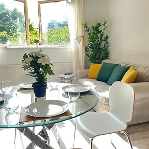Tower Bridge City Haven King En-suite With Parking London